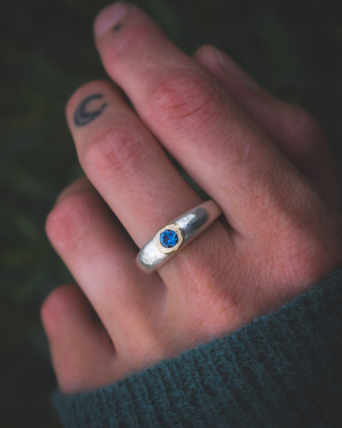 Mixed Metal Orb Ring - Montana Sapphire - Size 8.5 to 8.75