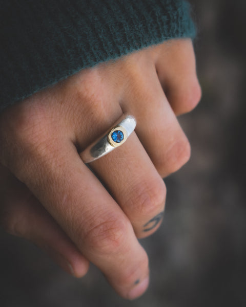 Mixed Metal Orb Ring - Montana Sapphire - Size 8.5 to 8.75