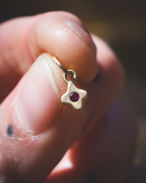 Tiny Bloom Charm - 10k + Pomme Ruby