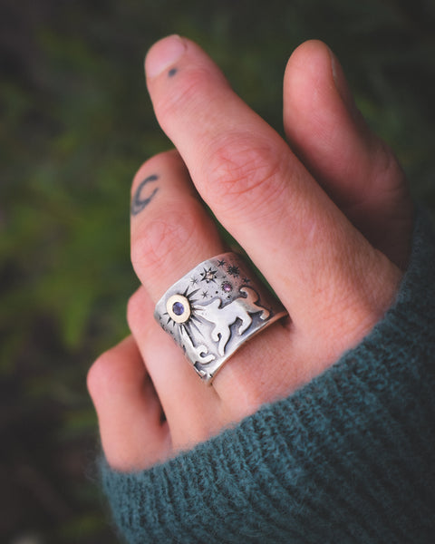 La Loba Ring 2.0 - Iolite, Sapphires, and Zircons - Size 7.5
