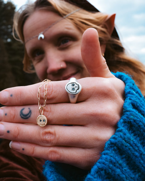 Skully Signet - Montana Sapphires