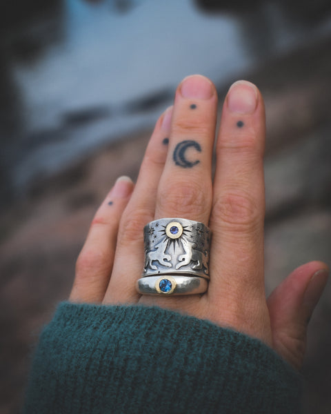 La Loba Ring 2.0 - Iolite, Sapphires, and Zircons - Size 7.5