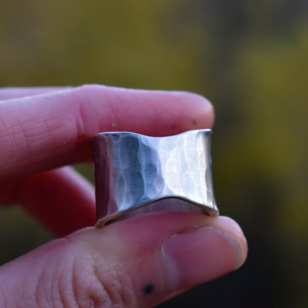 La Loba Ring 2.0 - Sapphires