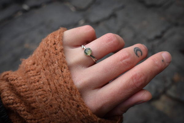 Aspen Twig Ring - Moss Agate