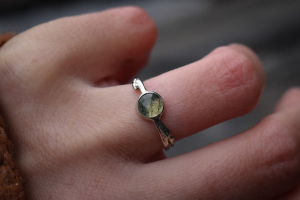 Aspen Twig Ring - Moss Agate