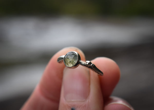 Aspen Twig Ring - Moss Agate