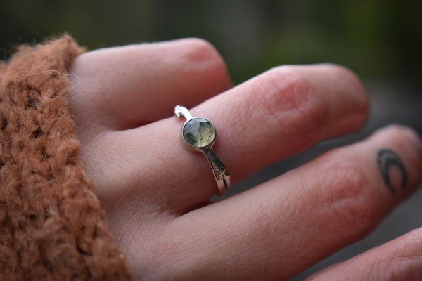 Aspen Twig Ring - Moss Agate