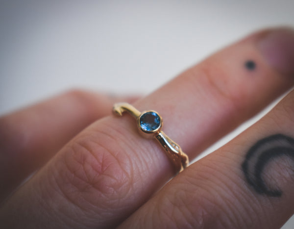 Aspen Twig Ring - Montana Sapphire